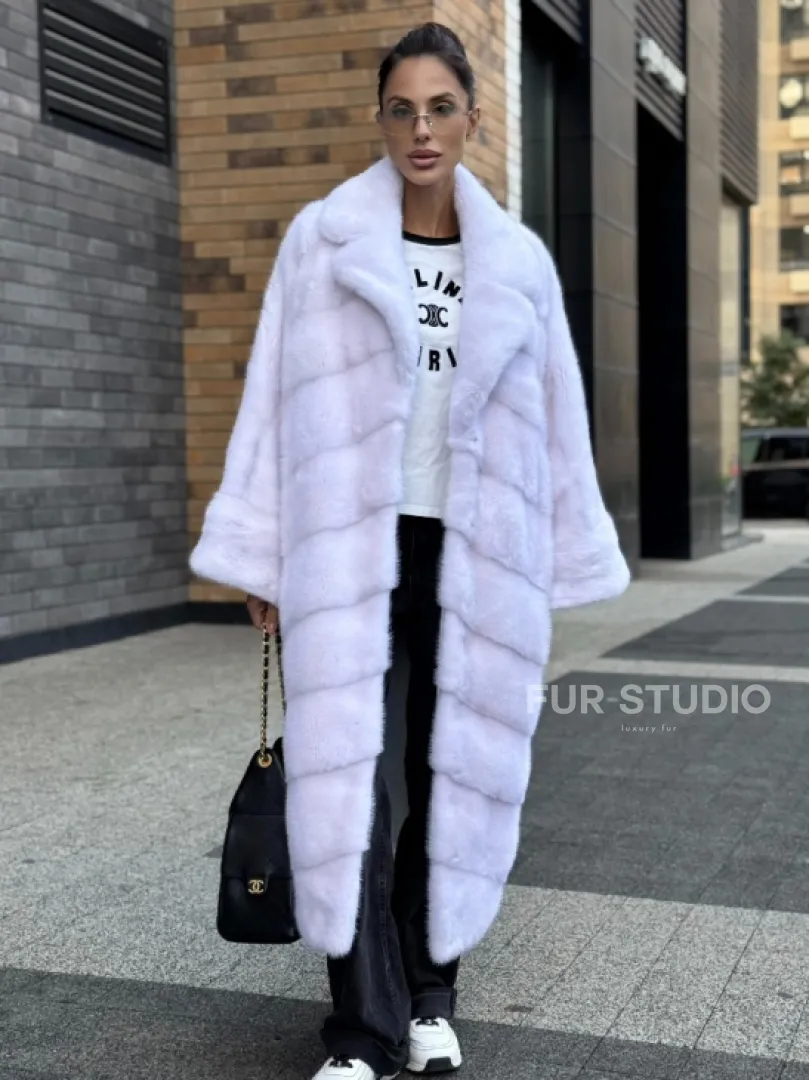 Светлая норковая шуба 