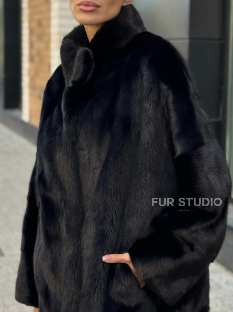 Элегантная черная шубка из меха норки - стойка воротник - фото 2