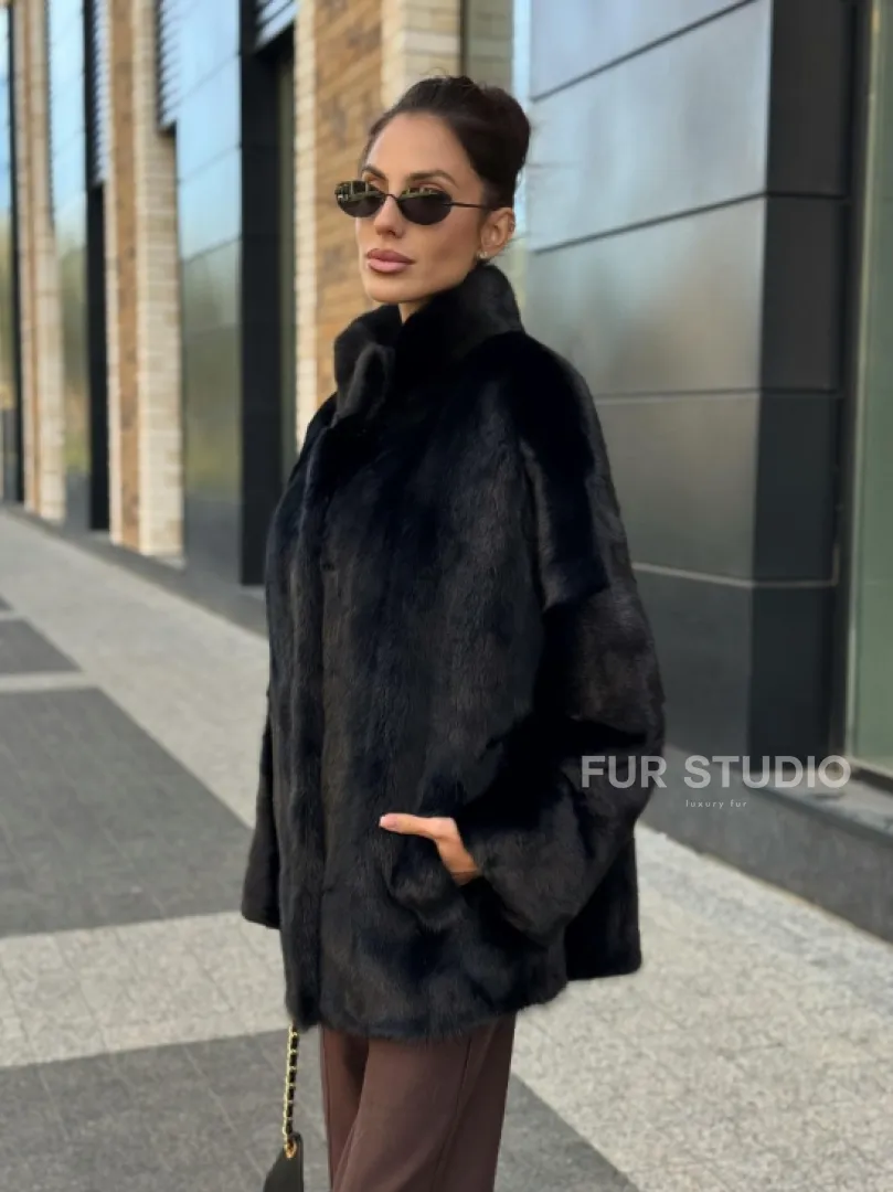 Элегантная черная шубка из меха норки - стойка воротник - фото 8