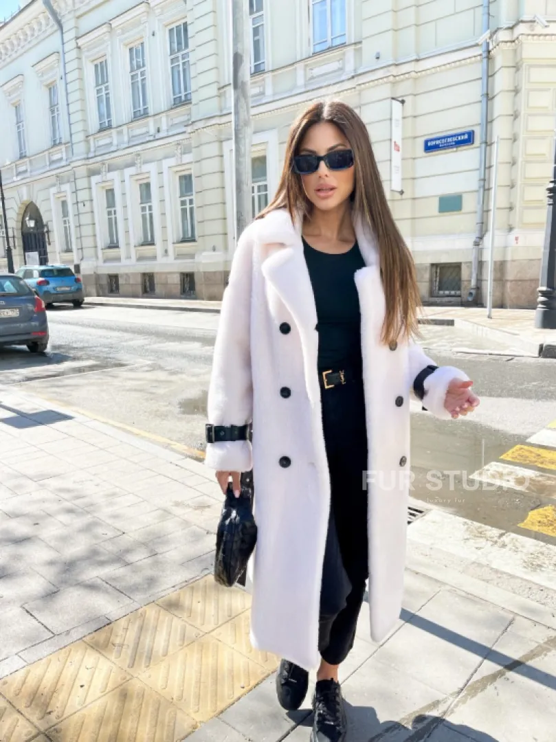 Белая шерстяная шуба - тедди