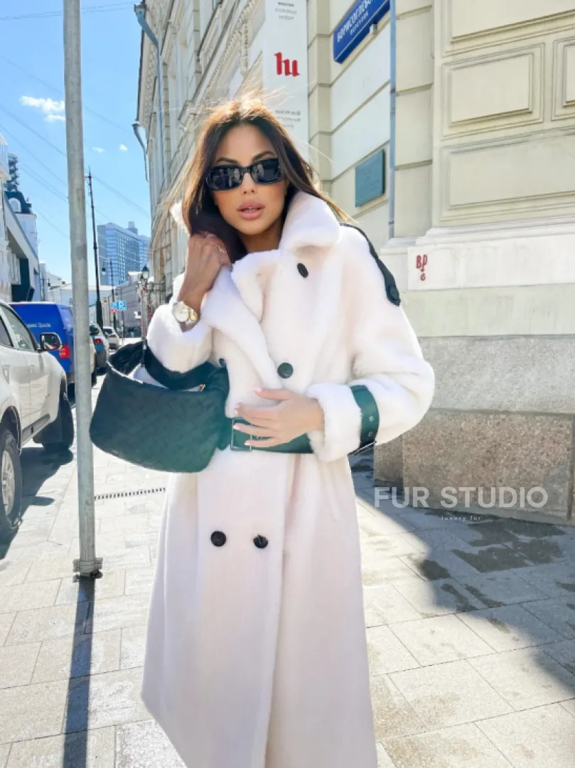 Белая шерстяная шуба - тедди