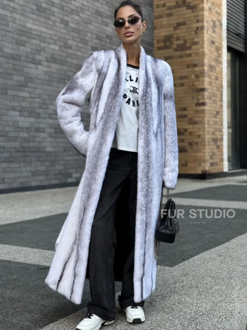 Длинная шуба из натурального импортного меха норки крестовки