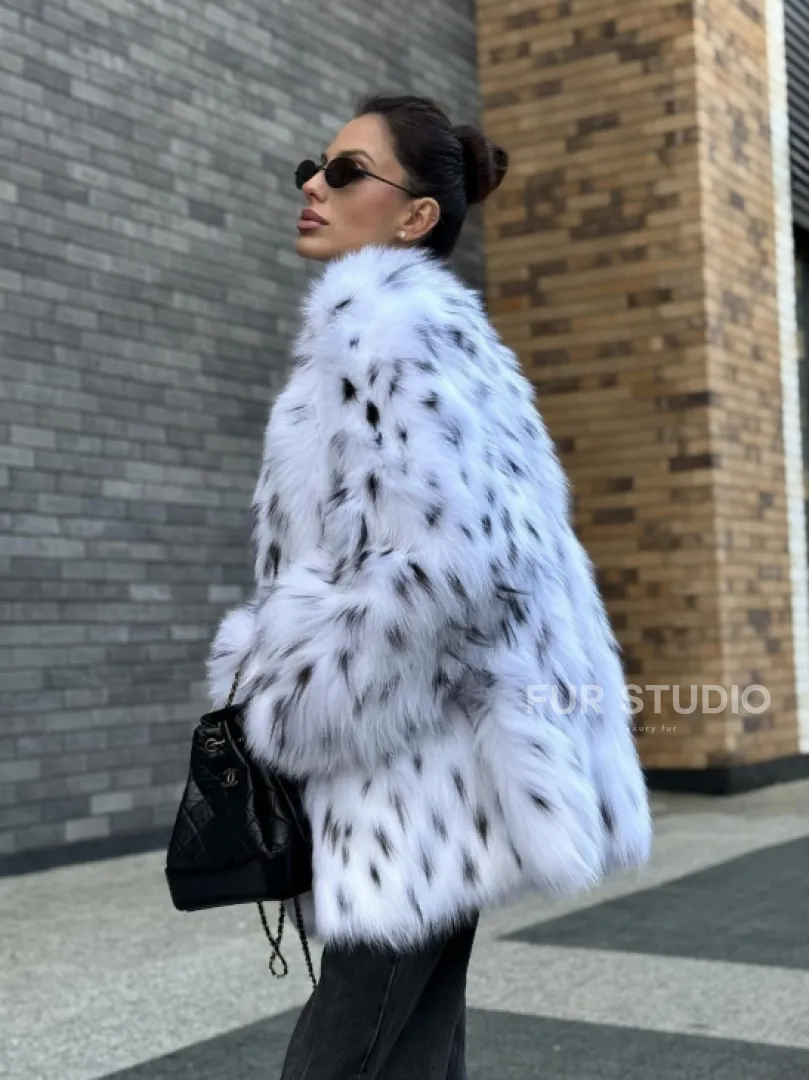 Шуба из меха белой аукционной лисы под рысь, ручная работа - фото 11
