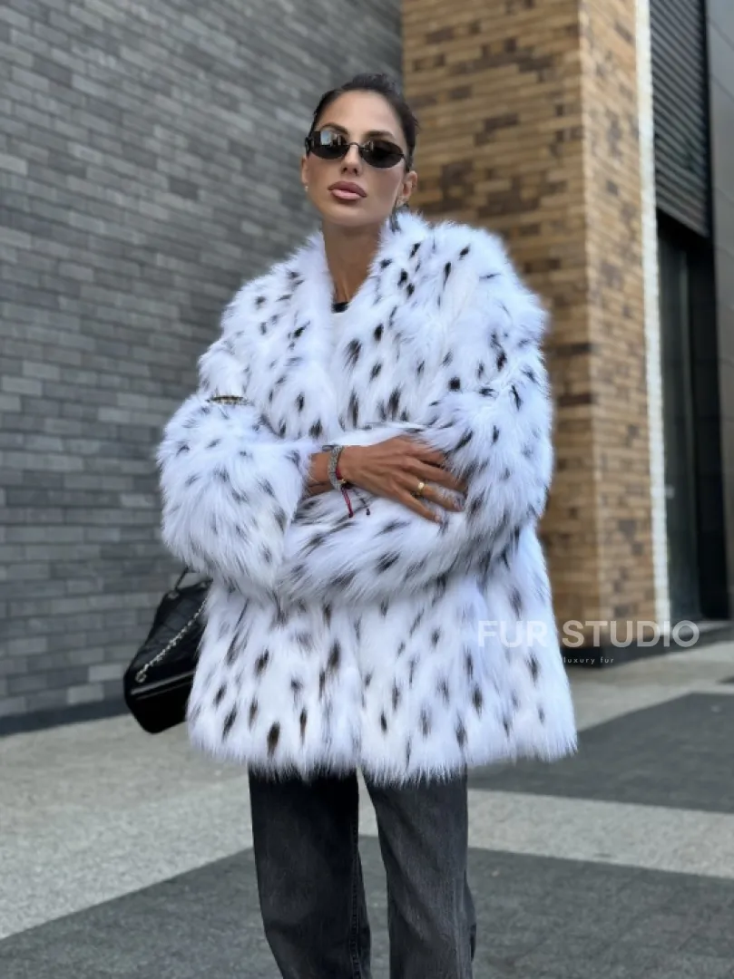Шуба из меха белой аукционной лисы под рысь, ручная работа - фото 13