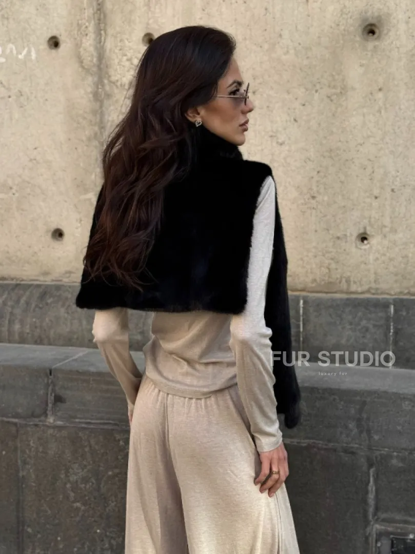 Черная норковая манишка