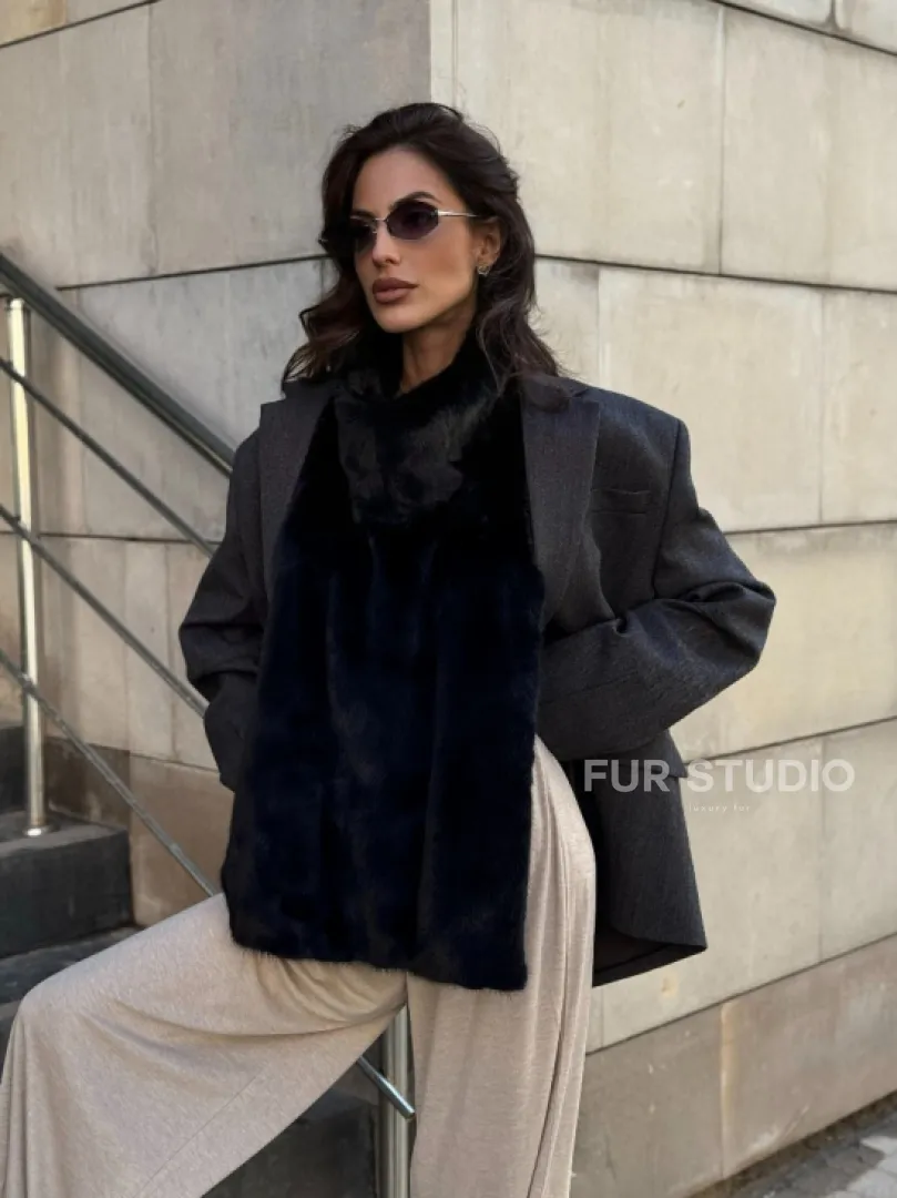 Черная норковая манишка