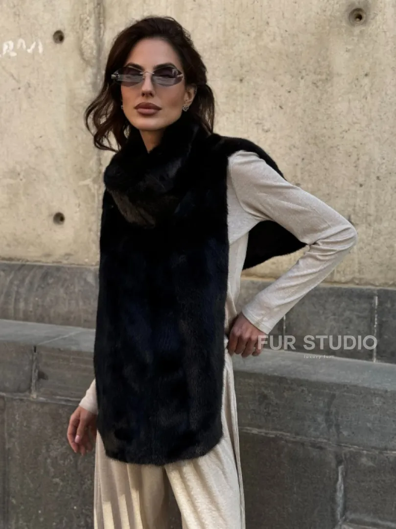 Черная норковая манишка
