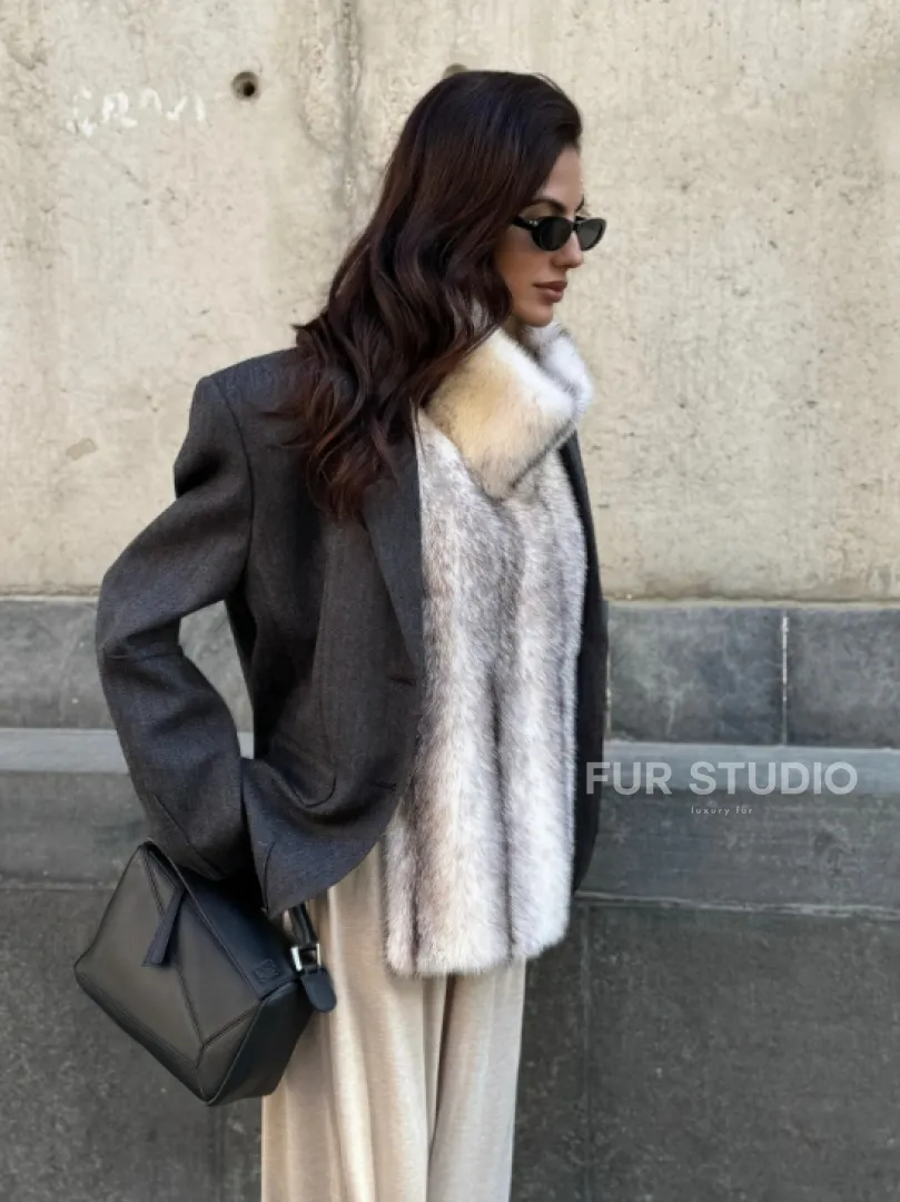 Женская манишка из норки крестовки