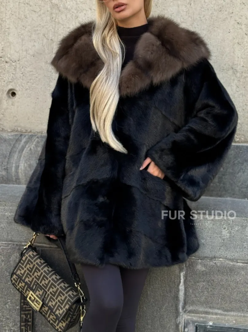Черный норковый полушубок с капюшоном куница - фото 1