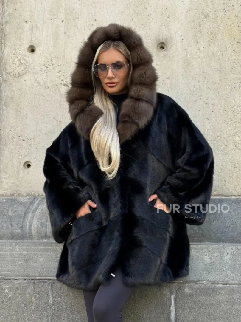 Черный норковый полушубок с капюшоном куница - фото 9