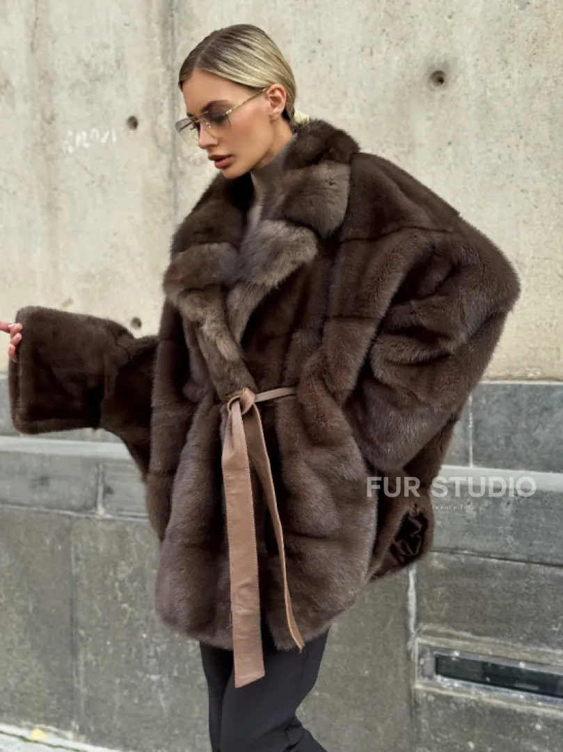 Полушубок норковый женский с воротником куница - фото 6