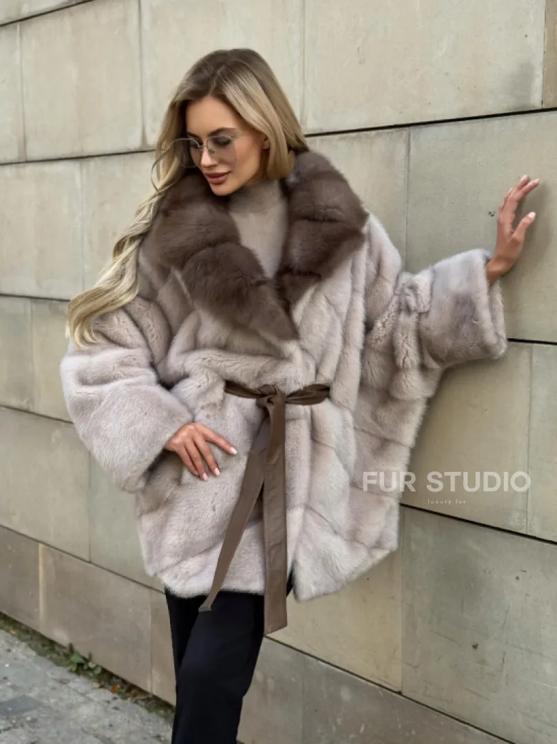 Шуба норковая летучая мышь с воротником куницы - фото 3