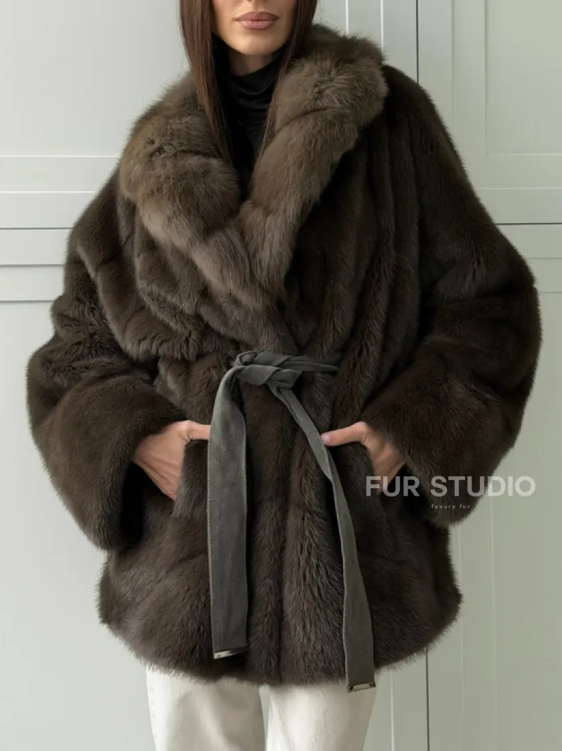 Шуба норковая летучая мышь с воротником из куницы - цвет хаки - фото 5