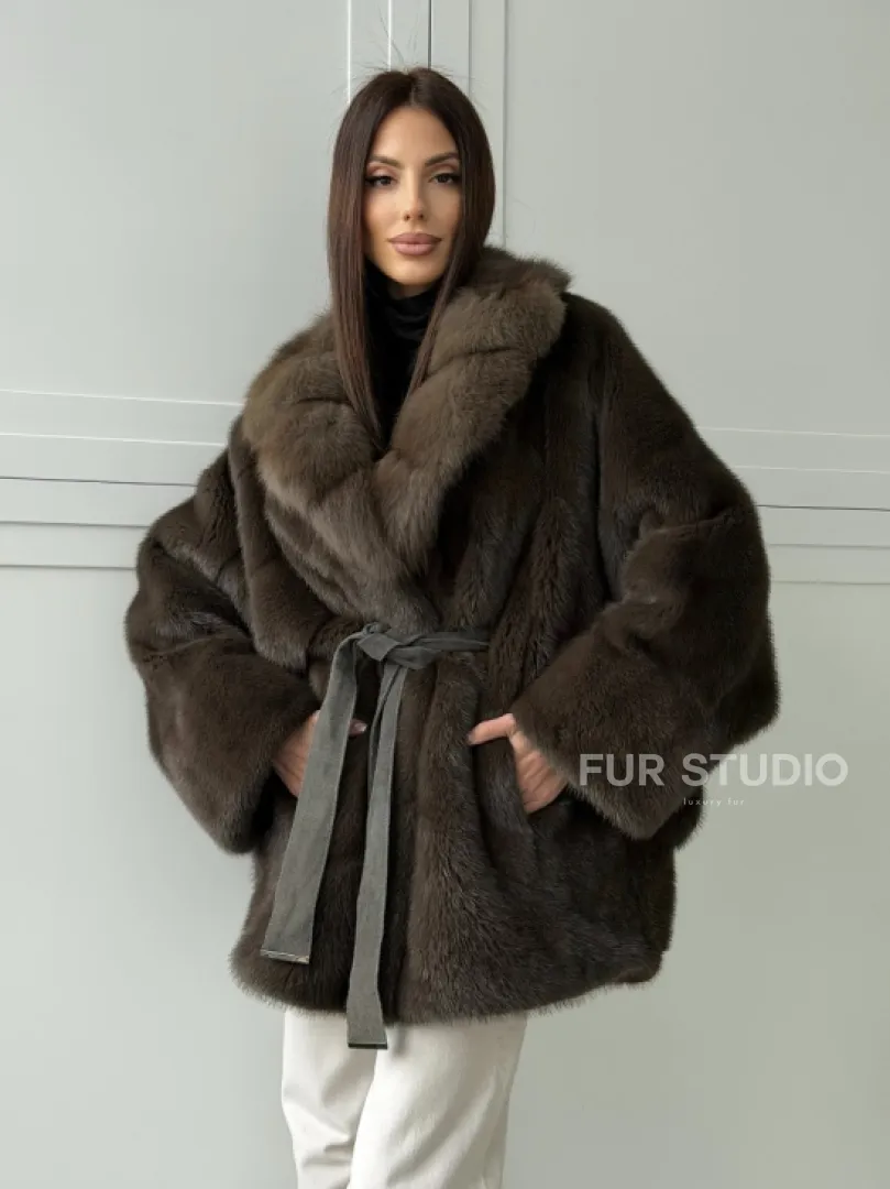 Шуба норковая летучая мышь с воротником из куницы - цвет хаки - фото 12