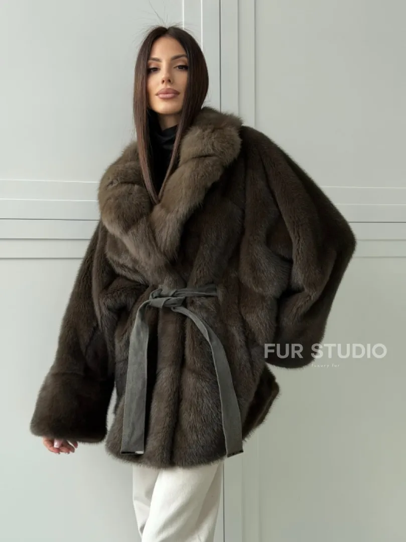 Шуба норковая летучая мышь с воротником из куницы - цвет хаки - фото 9