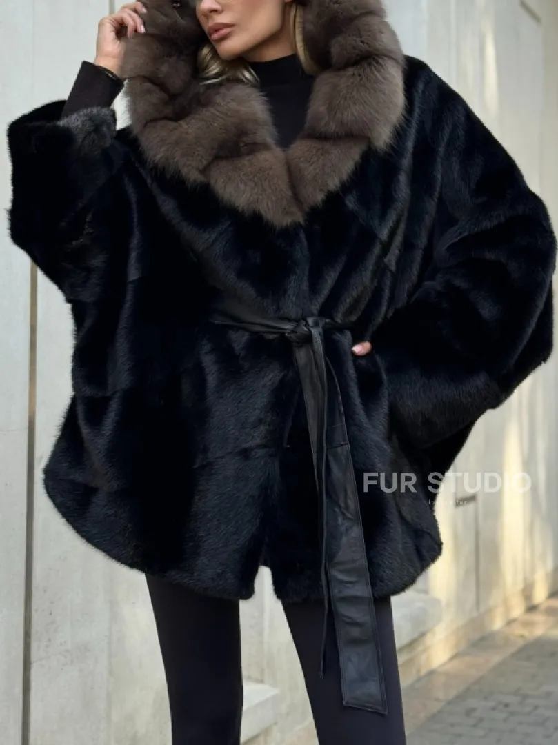 Черная норковая шуба летучая мышь с капюшоном из куницы - фото 1