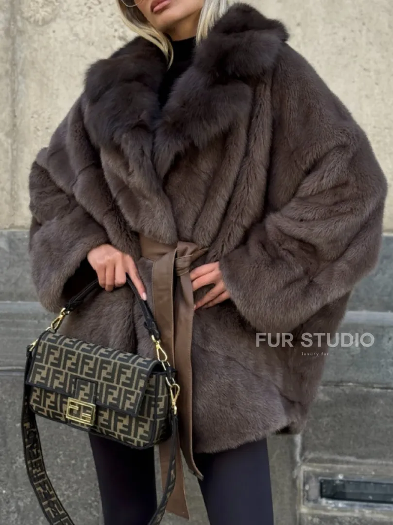 Женская норковая шуба свободного силуэта с воротником куницы - фото 1