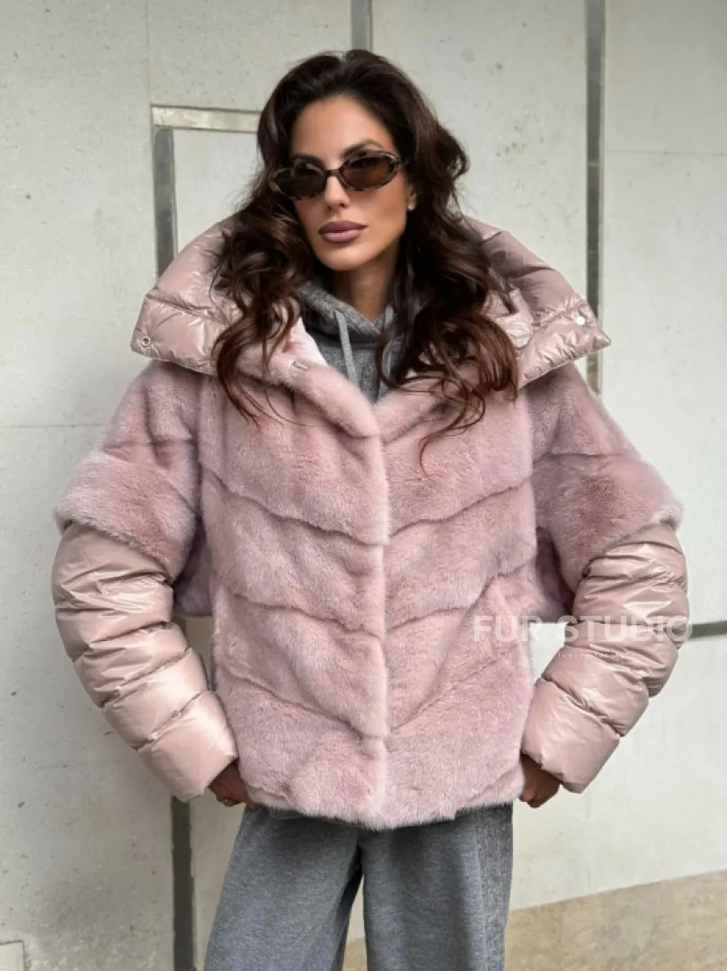 Зимняя норковая куртка - жилет с капюшоном