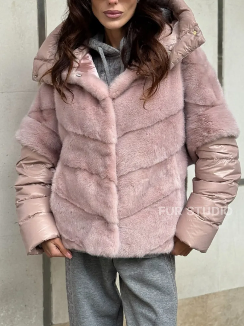 Зимняя норковая куртка - жилет с капюшоном