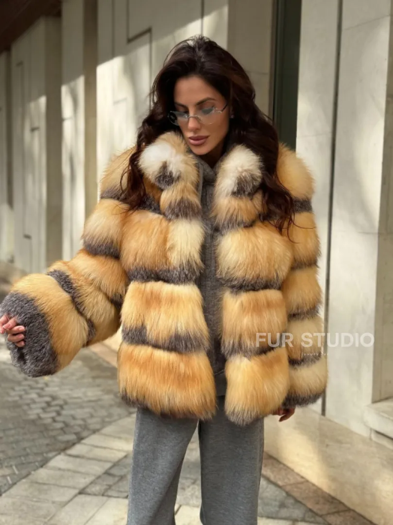 Полушубок из меха лисы Golden-grey fox стойка воротник