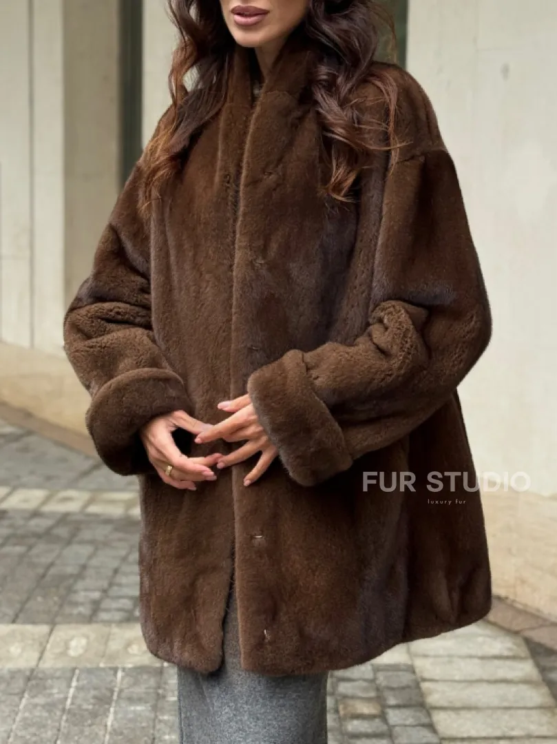 Коричневая шуба из норки