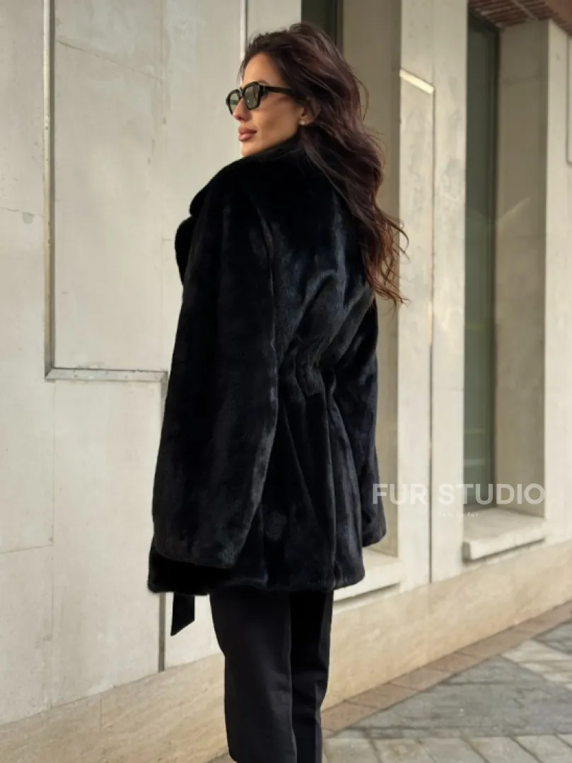 Полушубок из норки с английским воротником - черный