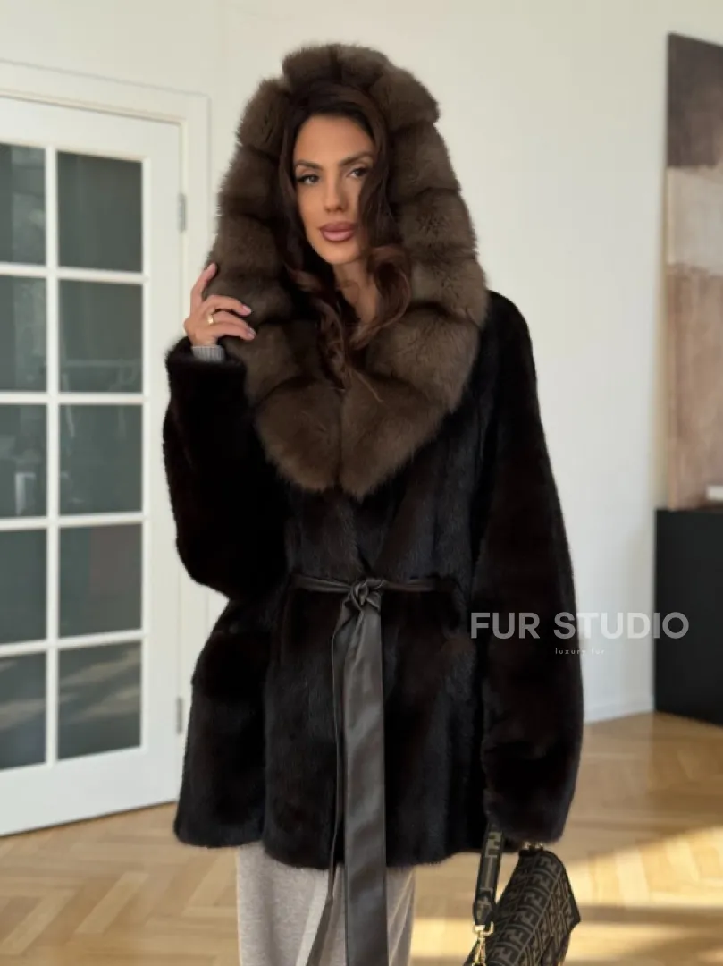 Коричневая норковая шуба