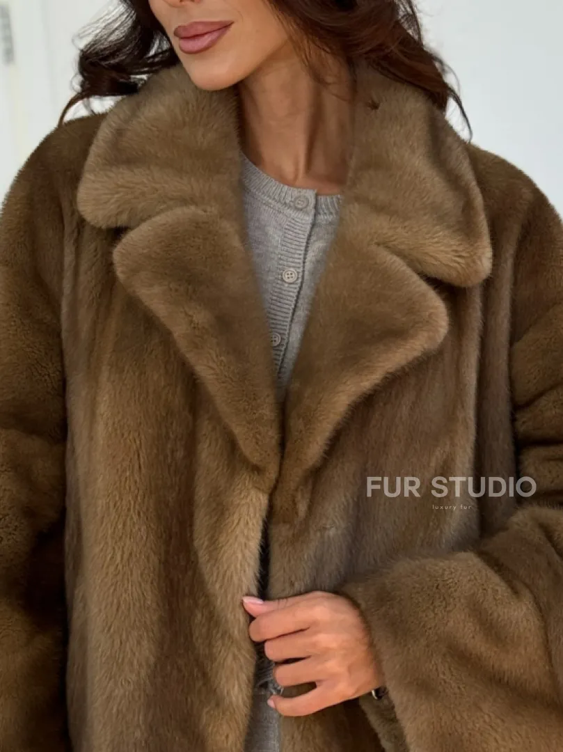 Бежевая короткая норковая шуба