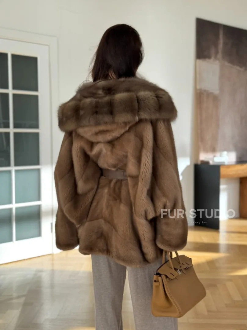 Шуба норковая бежевая с капюшоном - фото 9
