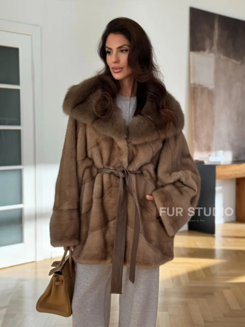 Шуба норковая бежевая с капюшоном - фото 6