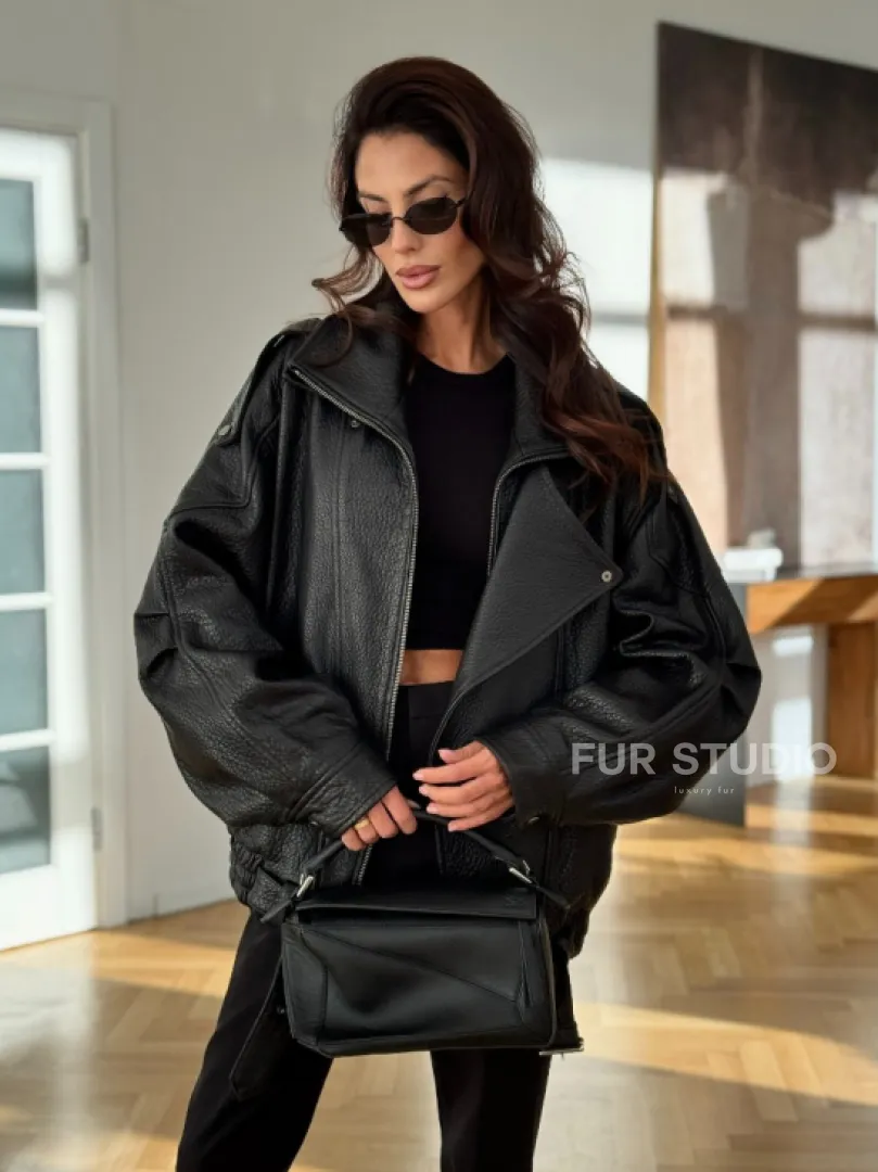 Черная кожаная куртка - фото 4