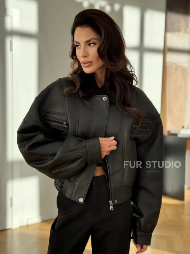 Модная женская дубленка 2025 - коричневая - фото 5