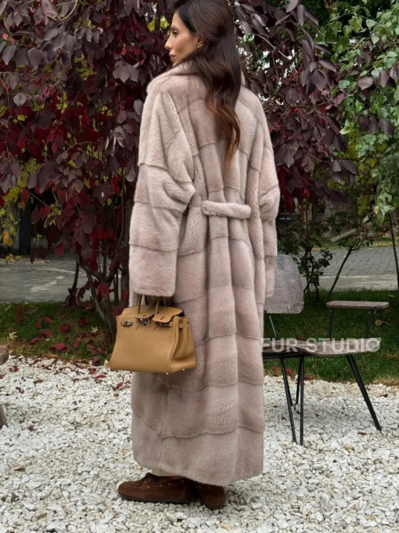 Длинная норковая шуба с поясом - фото 3