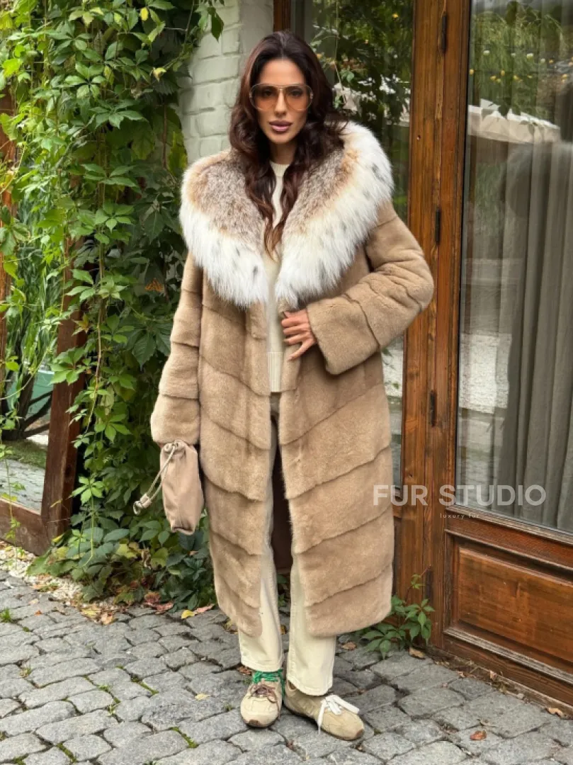 Бежевая норковая шуба с капюшоном рысь - фото 6