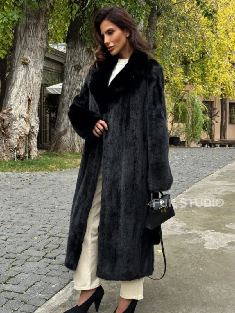 Черная норковая шуба