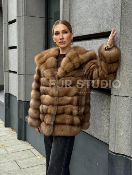 Шуба из натурального меха куницы с капюшоном - фото 19
