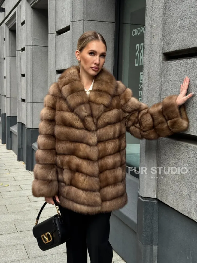 Шуба из куницы с воротником шаль - фото 16