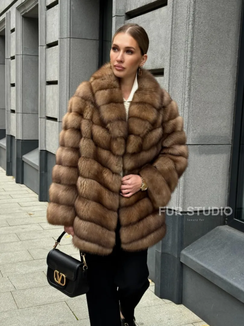 Шуба из куницы с воротником шаль