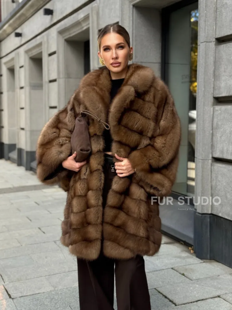 Шуба из куницы оверсайз - фото 15