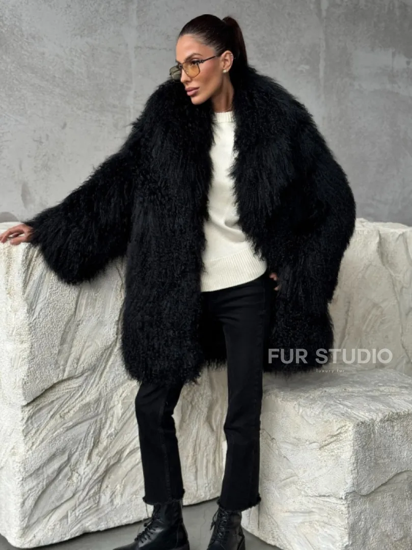 Черная шуба из ламы