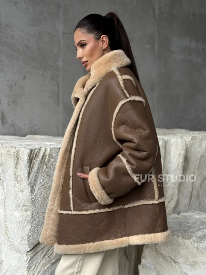 Коричневая женская дубленка