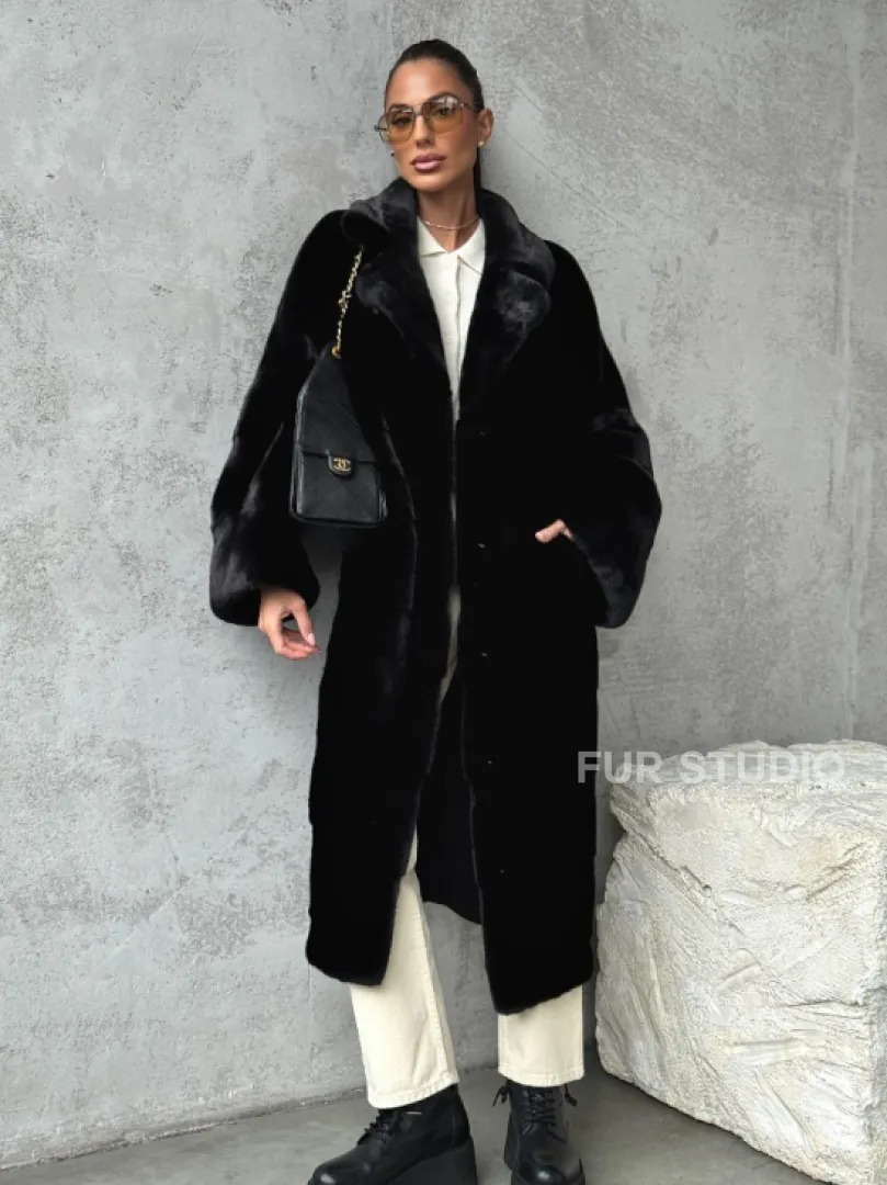 Черная шуба из меха норки SAGA FURS