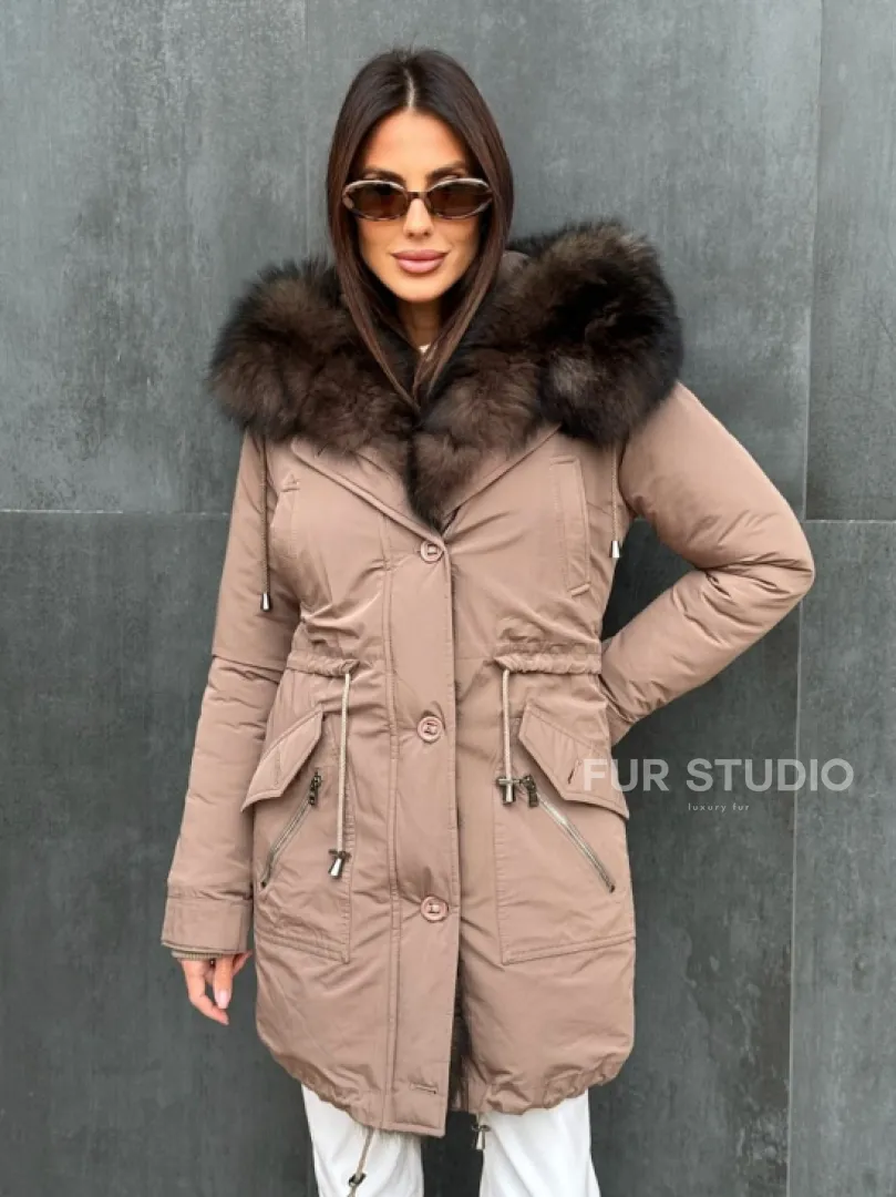 Пуховик с капюшоном - финский песец