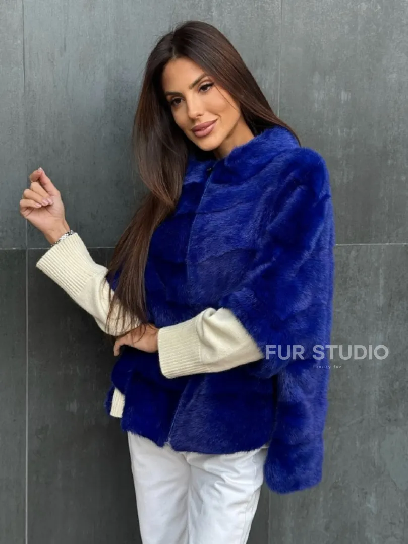Синяя норковая кофта на молнии