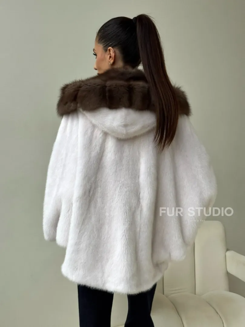 Белый норковый полушубок с куницей -  летучая мышь