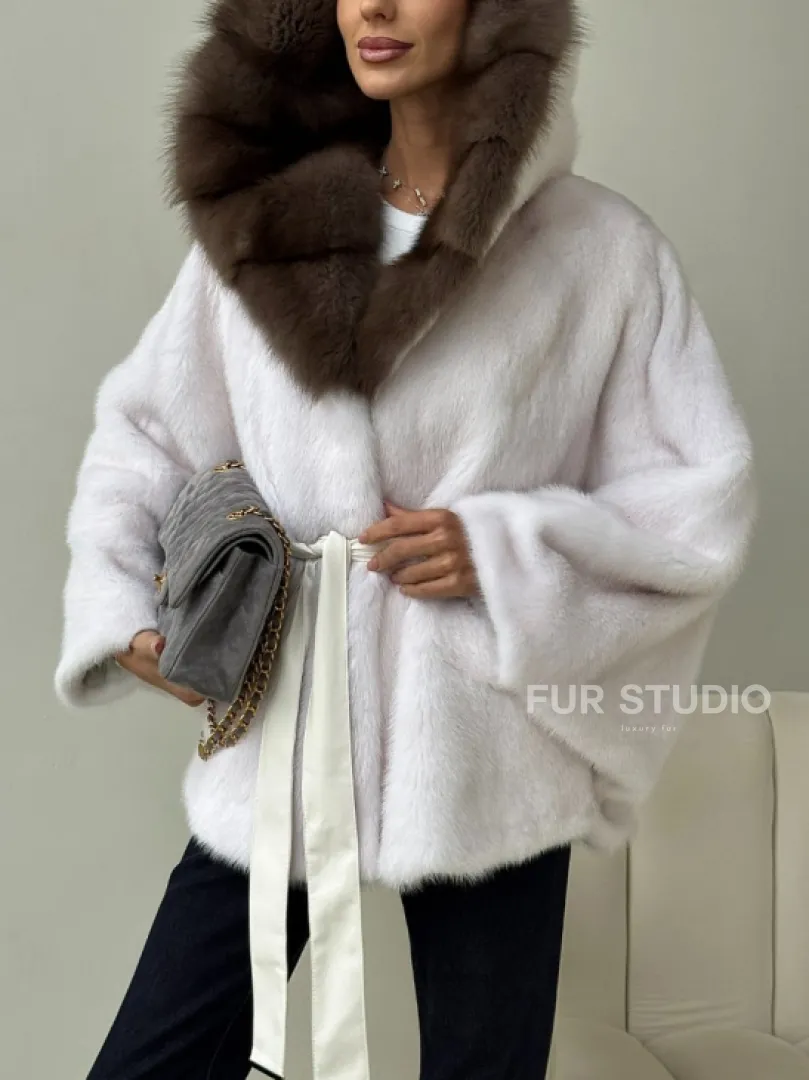 Белый норковый полушубок с куницей -  летучая мышь - фото 3