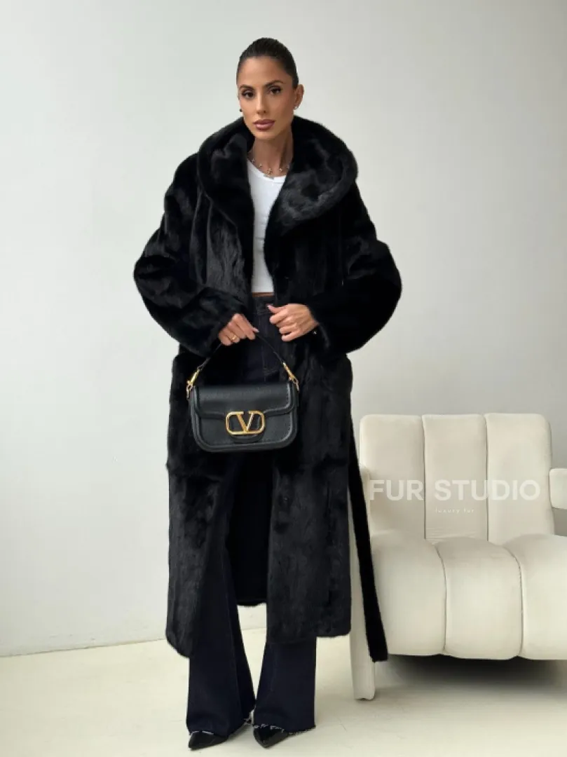 Черная норковая шуба с капюшоном - фото 10