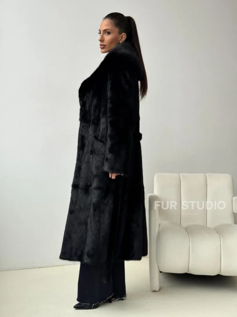 Черная норковая шуба с капюшоном - фото 7