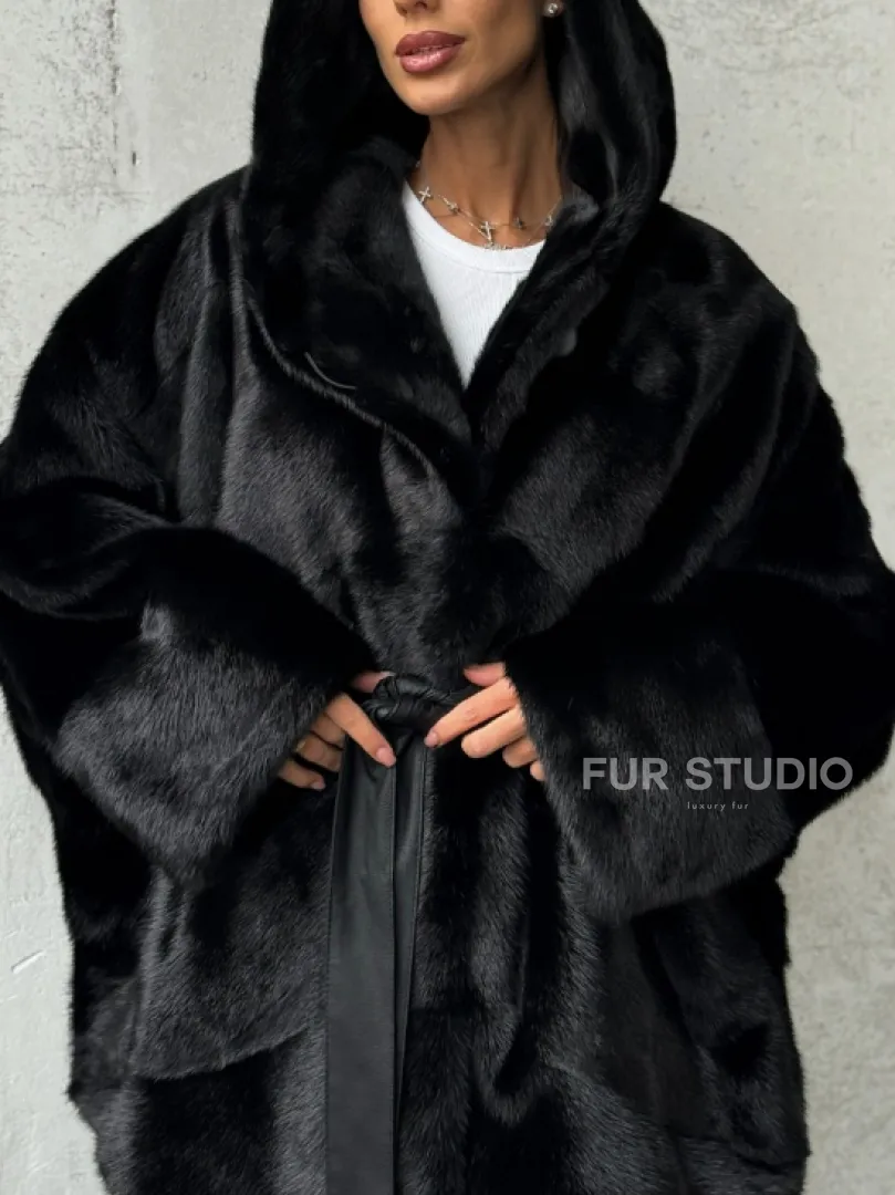 Полушубок черный норковый с капюшоном - фото 1