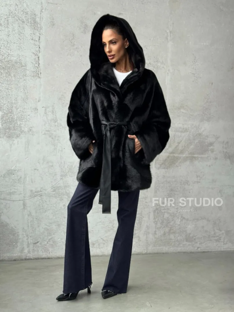 Полушубок черный норковый с капюшоном - фото 11
